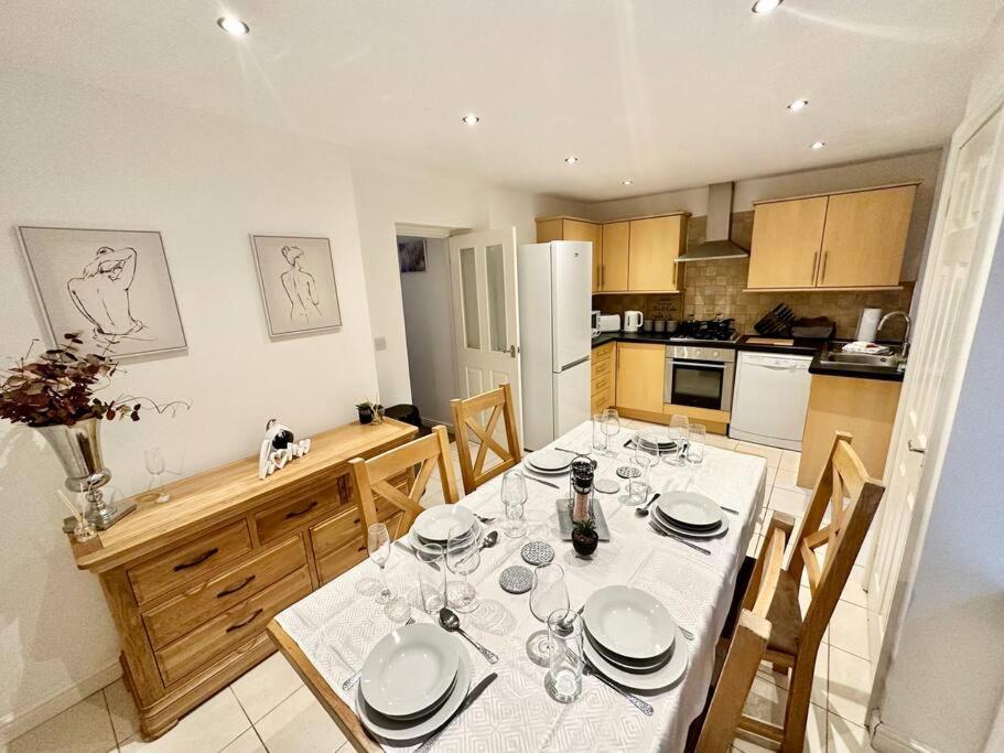 Cottage,Cinema Room,Log Burner Blaenavon Екстер'єр фото
