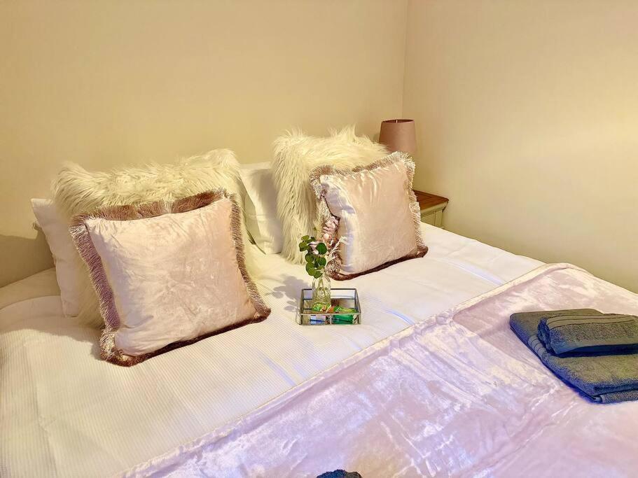 Cottage,Cinema Room,Log Burner Blaenavon Екстер'єр фото