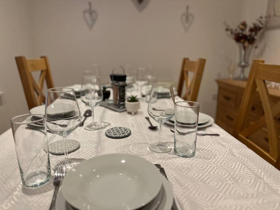 Cottage,Cinema Room,Log Burner Blaenavon Екстер'єр фото