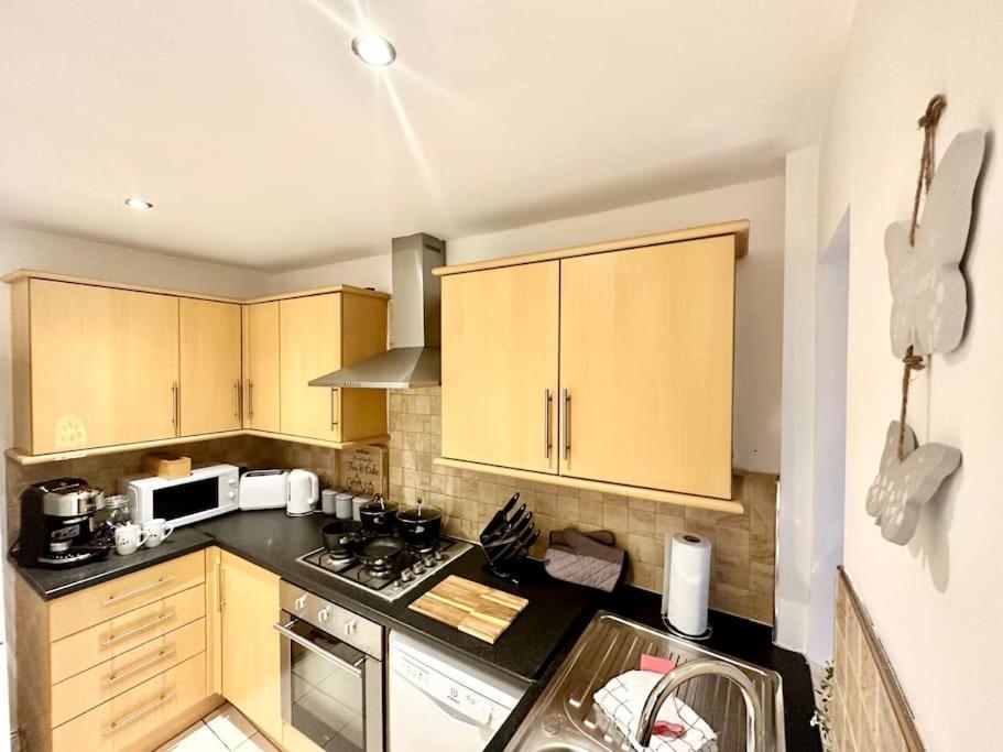 Cottage,Cinema Room,Log Burner Blaenavon Екстер'єр фото